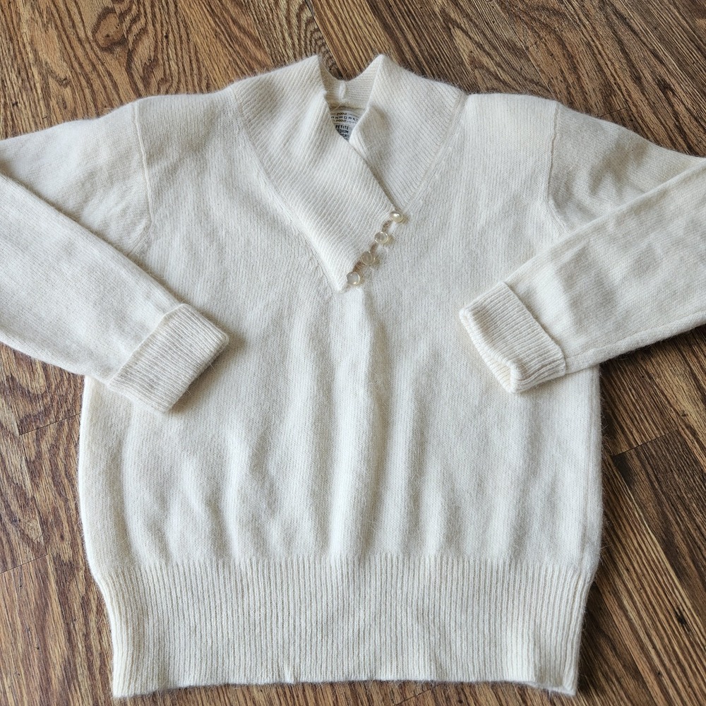 Yarnworks Wool Rabbit Sweater Women M Ivory Pearl Button Granny Grandmacore